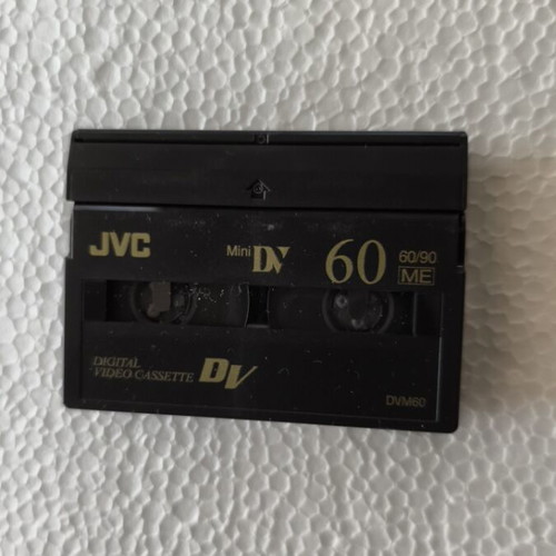 Mini DV cassettes like new, pack of 5