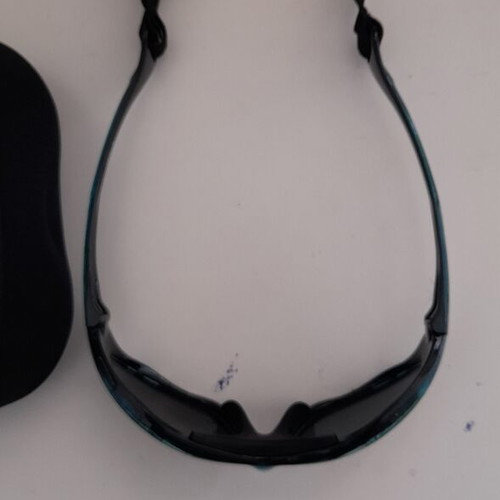Γυαλιά ηλίου Ocean polarized σαν καινούργια, πολύχρωμα, με θήκη που επιπλέει