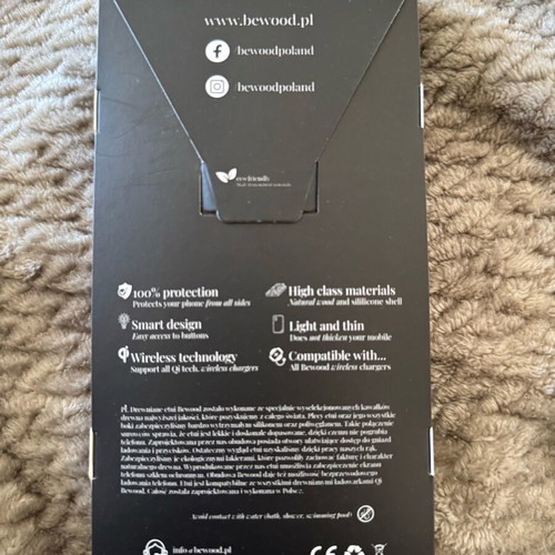 Bewood iPhone 14-15 Pro case like new