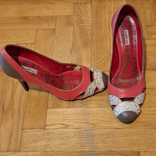 Shoes like new, brown and red leather pumps, size 39