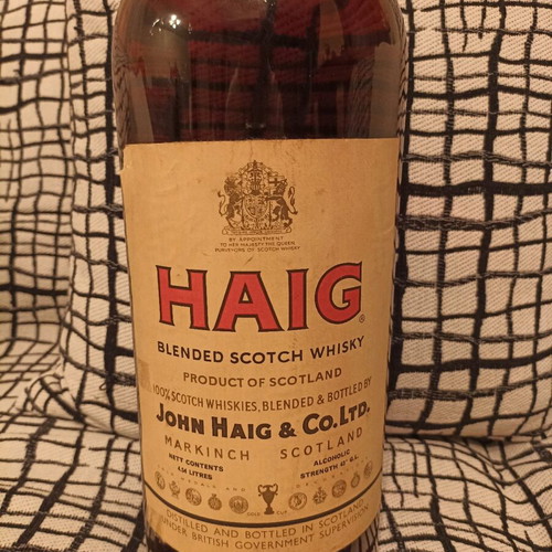 Haig whisky collectible sealed 4.54 liters like new