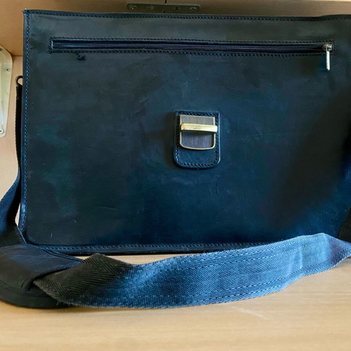 Leather briefcase like new, black