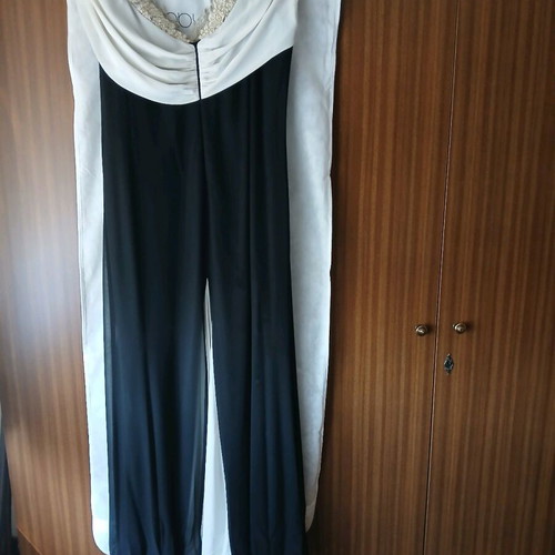 Dress A-Style black and white like new size XXXL