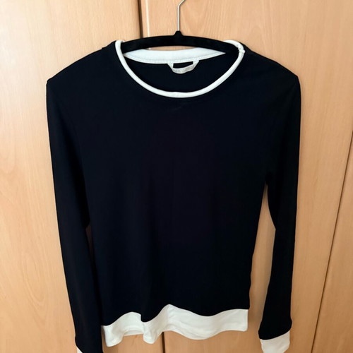 Zara black and white blouse new, size M