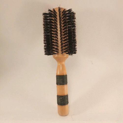Round large wooden hairbrush like new