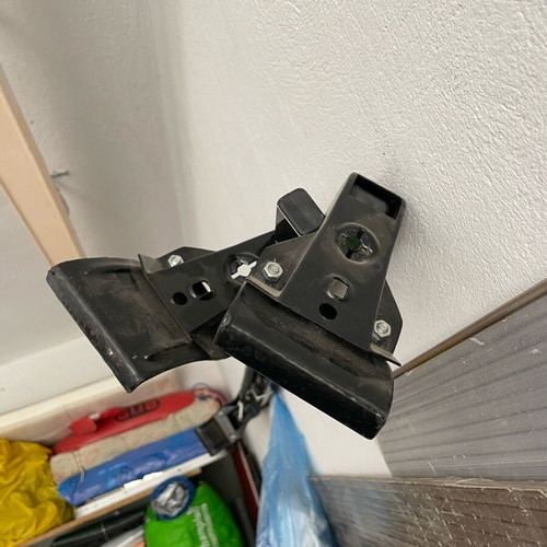 Hermes aluminum roof bars like new