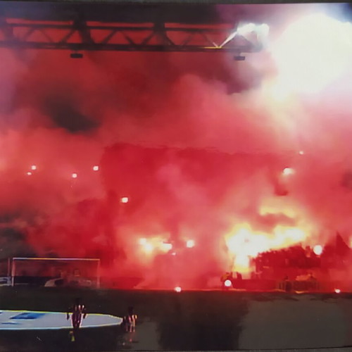 Olympiacos authentic photo like new