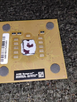 AMD Sempron 2800+ Processor like new, Socket A 2000 MHz