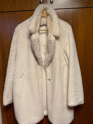 Faux fur coat jacket like new, ecru, size S