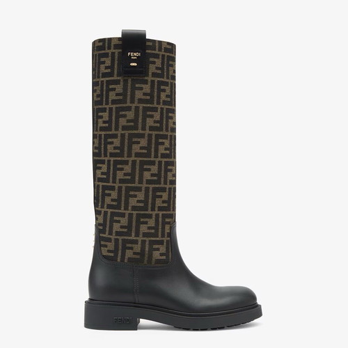 Fendi boots used size 39 black with logo