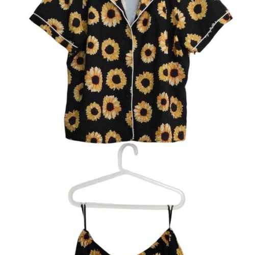 Pajama set with sunflowers like new, size XXL, black and yellow