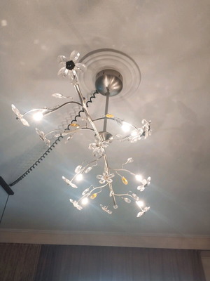 Svarofski ceiling light like new