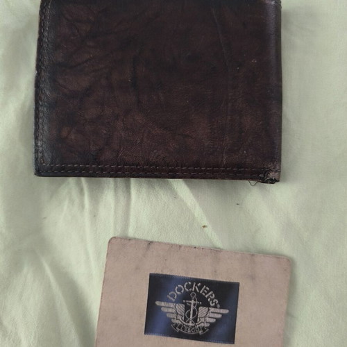 Dockers men's leather wallet used, brown bifold design