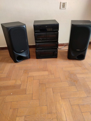 Στερεοφωνικό Kenwood σαν καινούργιο με δύο ηχεία