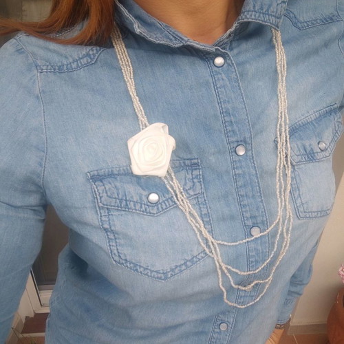 Long necklace white romantic with rose new