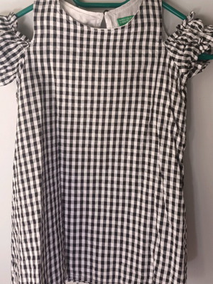 Benetton dress for 4-5 years like new, black and white