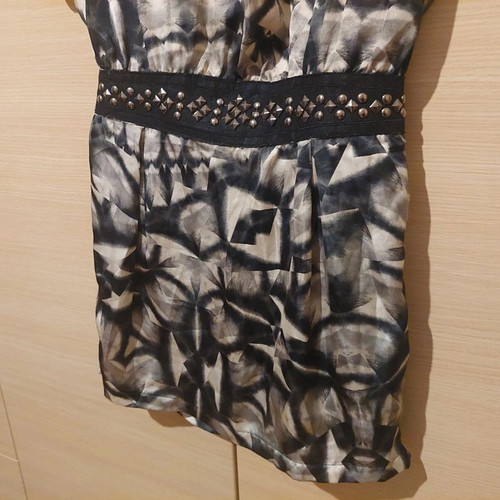 Romeo & Juliet Couture short dress black gray silver like new Size Large