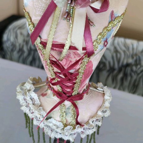 Decorative metal sculptures new, dancing couple and doll