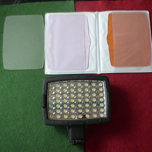 Nanguang CN-LUX560 portable LED video light like new
