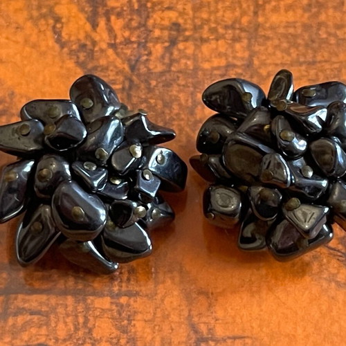 Large earrings with hematite vintage clip like new