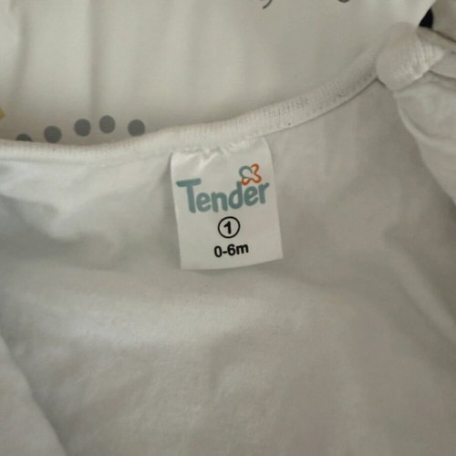 Tender sleeping bag 1tog used, up to 6 months, removable sleeves