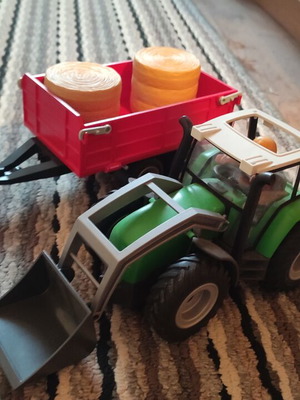Playmobil tractor used in good condition