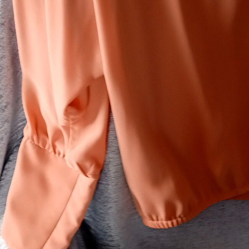 Toi Moi blouse like new, peach color with bold cuffs, size M
