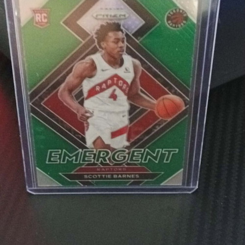 2021 Panini Prizm Emergent #13 Scottie Barnes Green Wave RC card like new