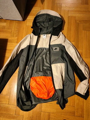 nike αντιανεμικό αδιάβροχο μπουφάν ανδρικό medium που γίνεται τσαντακι
