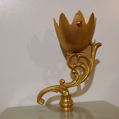 Decorative onyx with bronze used