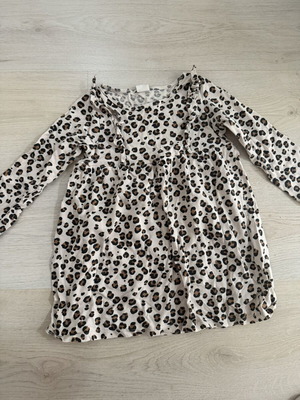 H&M dress 18-24 months like new