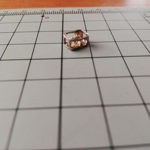Silver 925 pendant like new with honey zircon