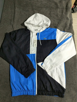 Lacoste αντιανεμικό μπουφάν καινούργιο, μέγεθος 3XL που φτάνει σε XL