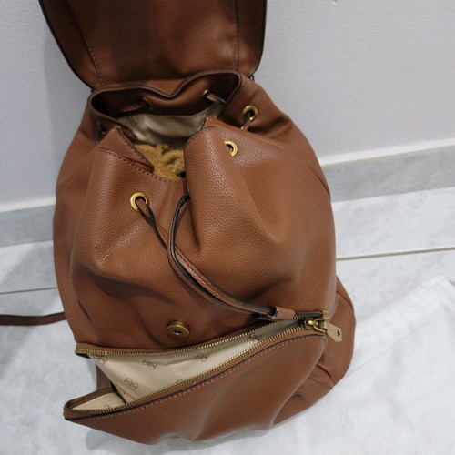 Guess backpack brown tan used, shoulder type