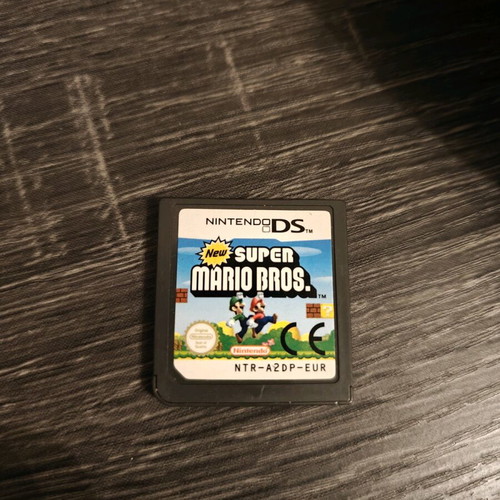 Nintendo DS game New Super Mario Bros. like new