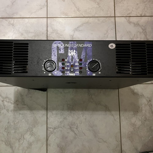 SoundStandard CA4 professional power amplifier