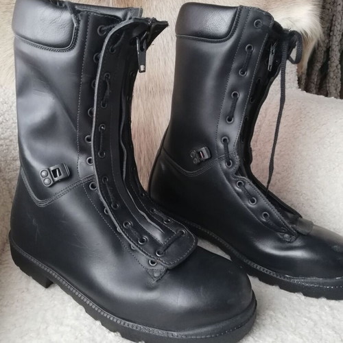 Tacconi leather boots new, size 45, black