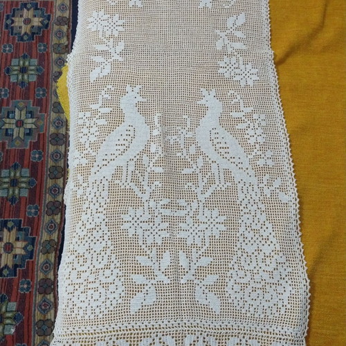 Knitted table runner and two napkins brand new