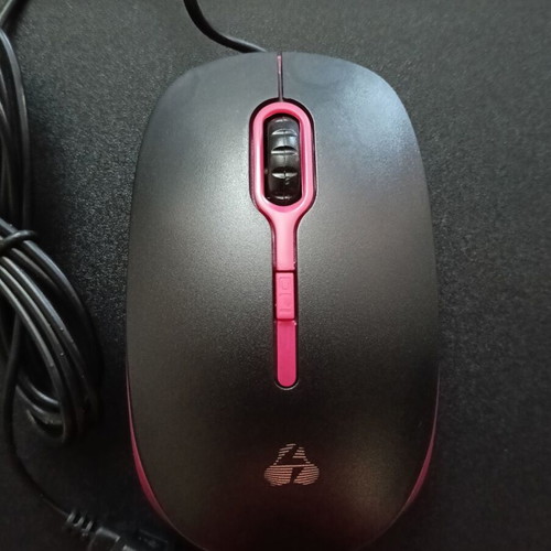 Powertech Wired Optical Mouse new, black with pink details