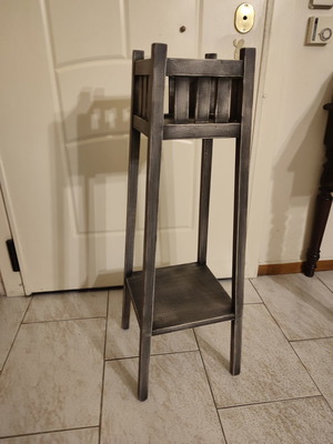 Flower stand used 90cm with chalk paint aging technique