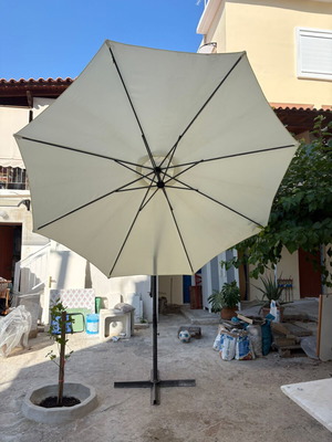 Sun umbrella premium beige for terrace or big balcony like new