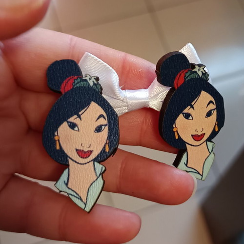 Mulan earrings new, wooden, multicolor with stainless steel clasp