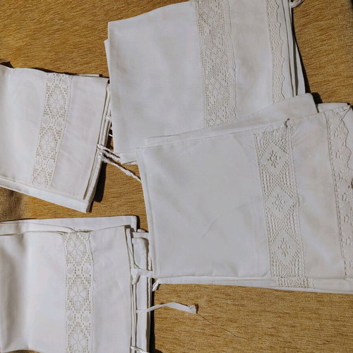 Pillowcases like new, set of 8 pieces