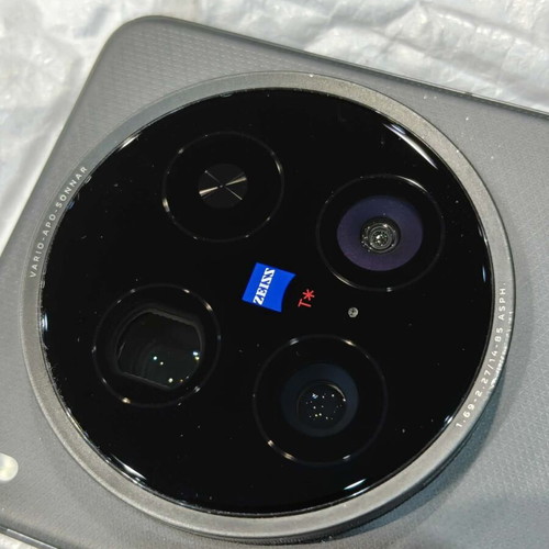 Vivo X200 Ultra 16/512 used, black, with accessories and warranty