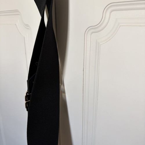 Black belt with gold buckle like new