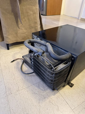Daf mini fridge like new