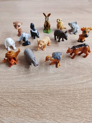 Kinder Surprise set of 14 animal figures like new