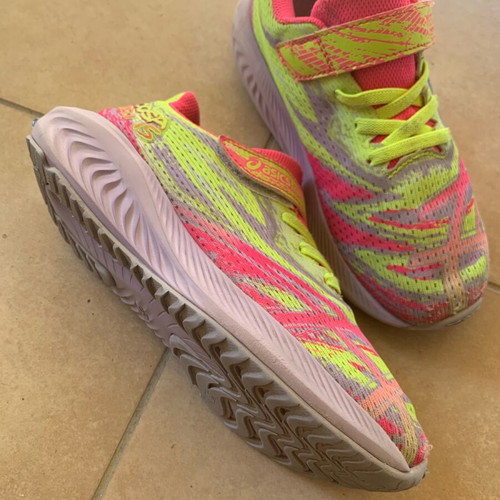 Asics Noosa Tri 15 GS kids' athletic shoes size 33 used, multicolor