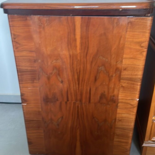 Singer electric sewing machine used, with cabinet