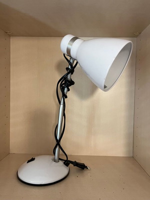 White desk lamp with metal arm, like new